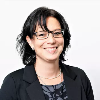 Schwarz Sandra
