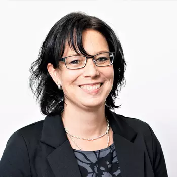 Sandra Schwarz